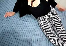 ela já veio com o plug anal e estava pronta pra dar o cuzinho