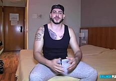 Juguemos A Meterla Sin Condon Cabalgando Sobre Tu Polla Dura