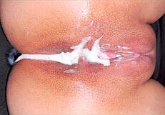 mi hermanastra me regaló su iphone y olvidó borrar este video de su galería 😏