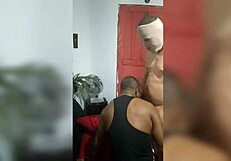 मावंबो ने अपनी गर्ल को छोड़कर मिडनाइट में मेरी गांड ठोकी