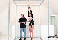 क्या बात है, बेवफा लेडी सोनिया अपनी विशाल चूचियां क्यों दिखा रही है?