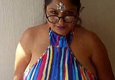 BBW DANCES NAKED FOR EROTIC SERVICE