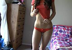 i love showing off my perfect tits, dancing and teasing