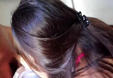 Se la chupo al novio de mi amiga me folla y se corre en mis tetas