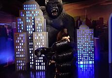 lustful asian girl enjoys honeymoon in america with amateurs