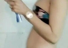 OMG! E Trang Nguyễn Bigo Exposed While Bathing in Hot Asian Clip! What a Sight!