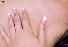 Sexy Brunette Shows Her Stunning Body!