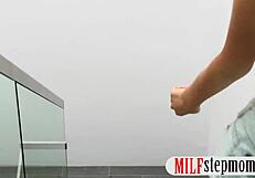 Josie Catches Stepmom Sucking Boyfriend Intensely