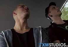 Racheal wants to share her big ass secret!