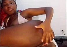 BIG BUTT GIRL RIDING DILDO then SPREADING PUSSY wide open!