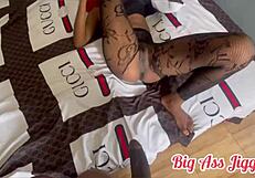 Jiggy gifts her wet pussy to bbc stepbrother near christmas