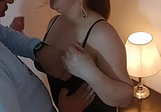 Mi esposo invita a su jefe a romperme la concha y culo por un aumento