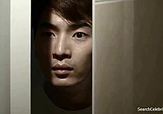 कोरियन बहन को बाथ करते हुए झांक रहा हूँ