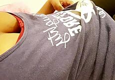 इंडियन मेड नंगी होकर चौंकाने वाला खुलासा करती है, क्या है उसका राज?