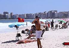 I suck'd the popsicle seller's big cock I met on the beach, it was so huge!