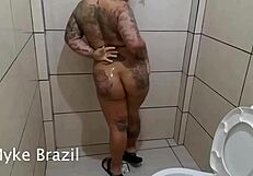 tatuda fogosa da dois pirocudo e mama bem gostoso com anal e assfucking