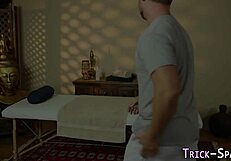 Tricked Babe Overwhelmed by Jizz During Masseur Session