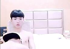 vietnamese gay guys hooking up