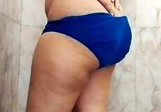 Desi girl fingers herself in bathroom with dirty Hindi talk