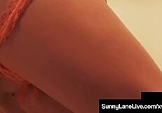 sex starved sunny lane finger fucking her juicy pussy 😍