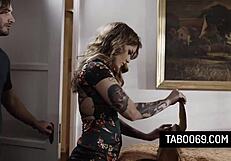 टैटू वाली स्लट वनेसा वेगा हर बार रफ हार्डकोर चुदाई तरसती