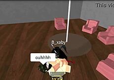 चश्मे वाली स्लट डॉक्टर मॉन्स्टर लंड से पेशेंट चोदती, कंडो में कैम पर क्रीमपाई