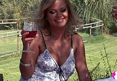 Viv Thomas Lesbian Hd - Blonde And Brunette Babes Having Sex At The Garden