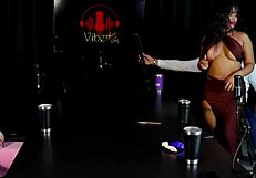 Wow, watch this blonde safada show her tits and twerk for her fiancé after dirty talk about Brazilian couples!