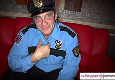 सेक्सी केन्डल कार्सन को मॉन्स्टर लंड ने सजा चुदाई दी!