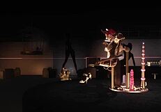 Ryos Adventure Red Robin Lounge Machine Table