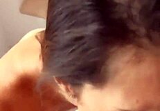 this spanish amateur gives a deepthroat blowjob on stream