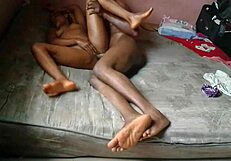 मिल्फ विशाल काले लंड से खिलवाड़ करती है अंतरजातीय मजा के लिए