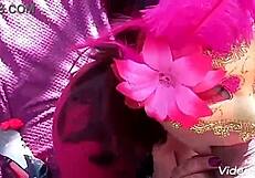 me encontraron tocandome en el bosque y me dieron verga por putita