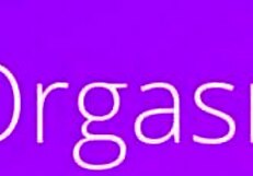 Sexy Roommate Shakes Ass from Orgasms!