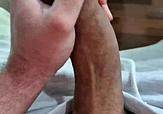 घर पर सोलो मज़े में एकदम मस्त पंजेटा मार रहा हूँ