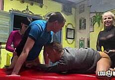 bisexuell femdom foursome fun with lou nesbit and lia louise