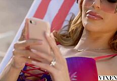 Azul leaves her husband for a stranger's passion