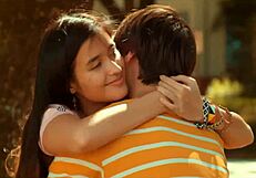 Enrique Gil and Liza Soberano kissing passionately 😘