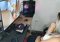 Found my hermanastra watching adult vids and ended up pounding her hard in rough style.