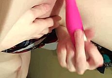 Amateur Wife Rides Face With Wet Pussy Cunilingus