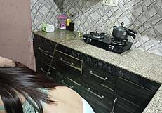 पहली बार भाभी देवर से सेक्स - गंदा पर सेक्सी