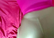 Me folle a la mejor amiga de mi esposa en leggins me encanta su enorme cameltoe 1