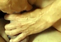 Labios Hinchados Del Coño Expulsando Chorros