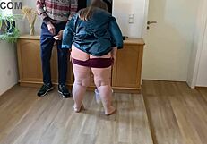 वाह, मदर-इन-लॉ ने मेरा डिक चूसा और अपना फैट अस्स और हेयरि पस्सी दिखाया, इतना वेट और डर्टी