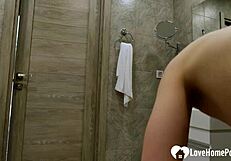 i enjoy oral while kneeling