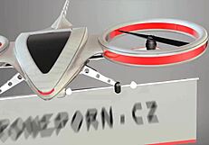 केसी की गांड चूत चुचियों पर जोरदार स्पैंकिंग