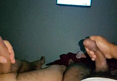 लेट नाइट हीट में बेड पर तीखी गांड ठोकाई और मॉन्स्टर लंड एक्शन