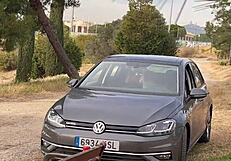 Miss Alessandra so horny she fucks Jesus Reyes outdoors