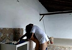 revise las camaras de seguridad y encontre estos videos de mi esposo con su amante