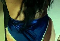 samah roleplays in the office